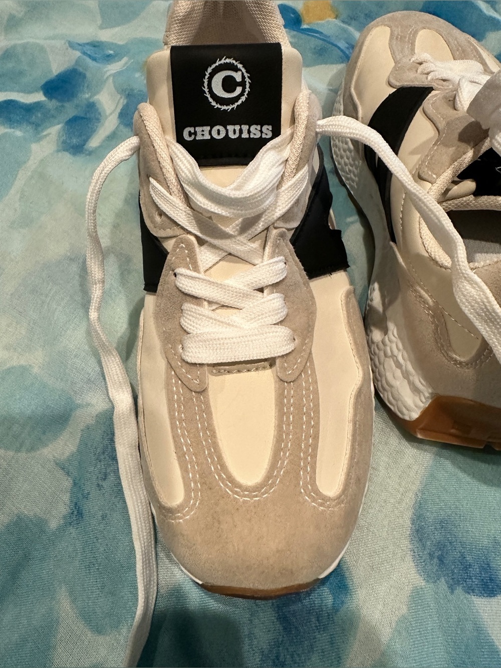 Women’s Cream & Black Casual Sneakers - Picture 4 of 7